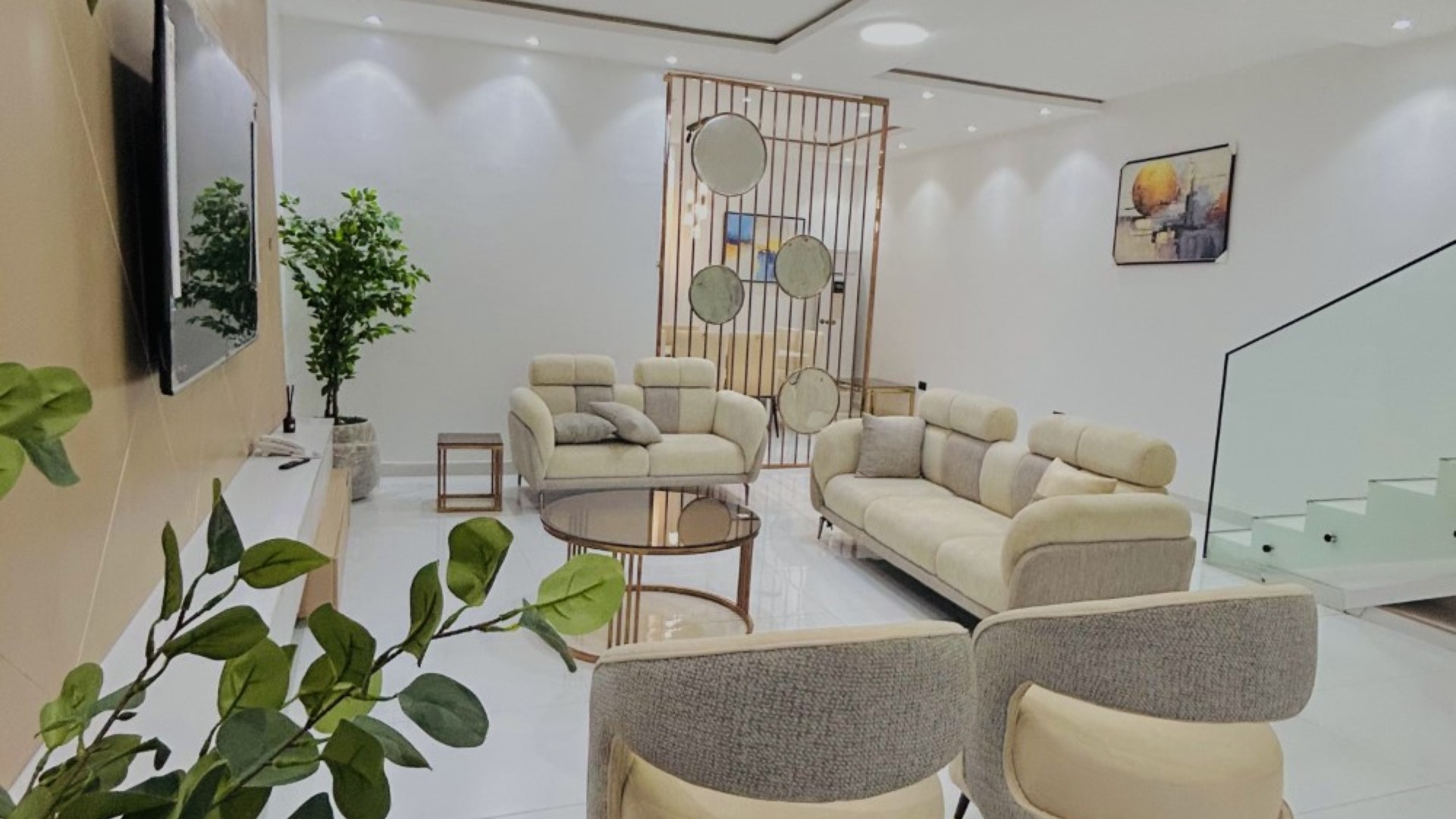 Paradise Hotel